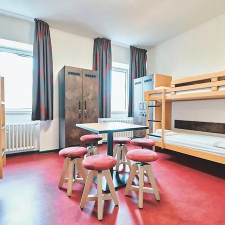 호스텔 Djh Jugendgaestehaus Adolph Kolping *