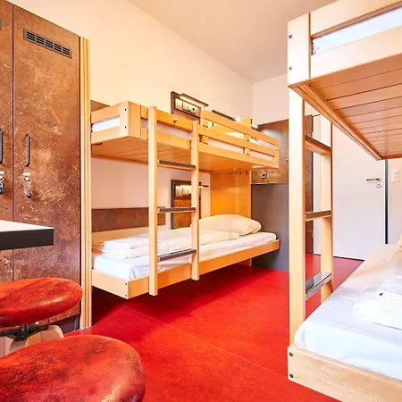 Djh Jugendgaestehaus Adolph Kolping 호스텔 *