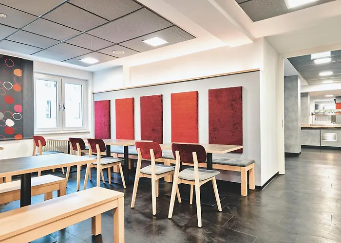 Djh Jugendgaestehaus Adolph Kolping Vandrerhjem *