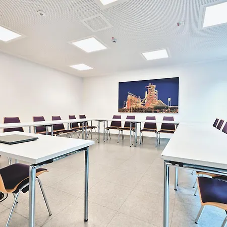 Djh Jugendgaestehaus Adolph Kolping Hostel *