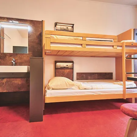 Hostel Djh Jugendgaestehaus Adolph Kolping