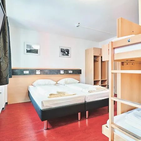 Djh Jugendgaestehaus Adolph Kolping Hostel