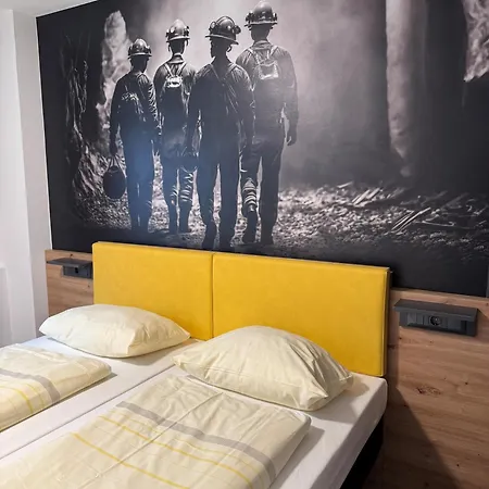 Hostel Djh Jugendgaestehaus Adolph Kolping *
