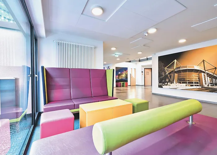 Hostel Djh Jugendgaestehaus Adolph Kolping *