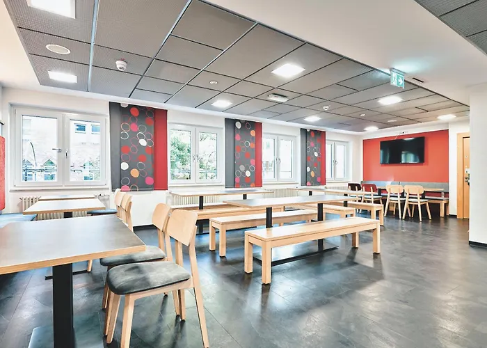 Hostel Djh Jugendgaestehaus Adolph Kolping *