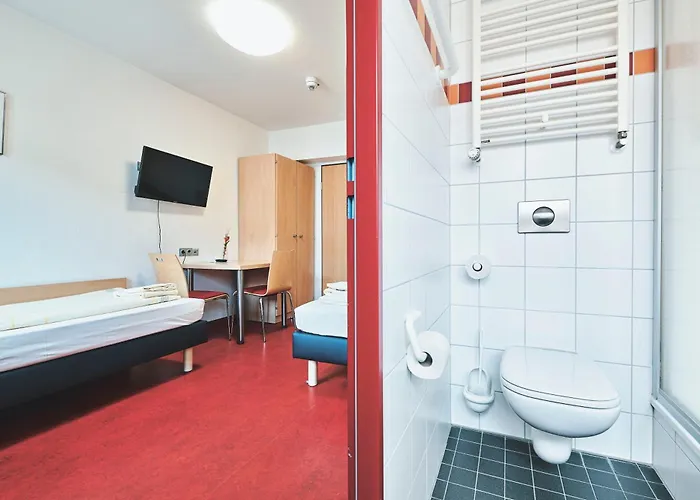 Djh Jugendgaestehaus Adolph Kolping Hostel *