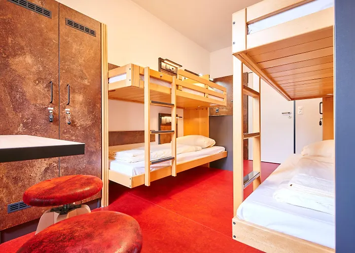 Djh Jugendgaestehaus Adolph Kolping Hostel *